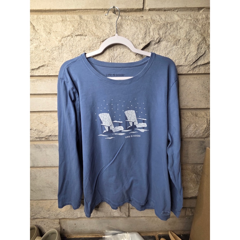 Life is Good Mens Blue Adirondack Chair Winter Snow Graphic Long Sleeve Tee L